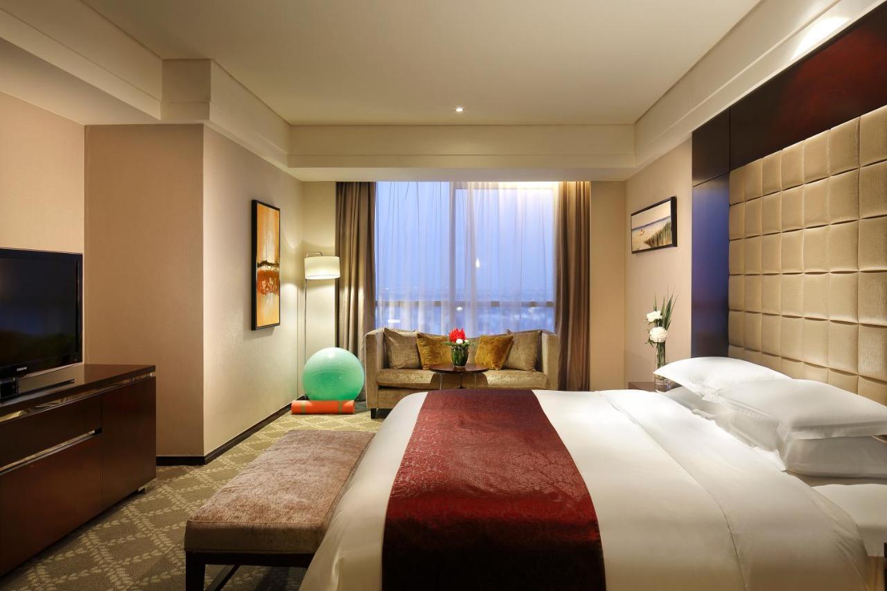 The Qube Hotel Shanghai -Close To Pudong International Airport And Disney Land Екстериор снимка